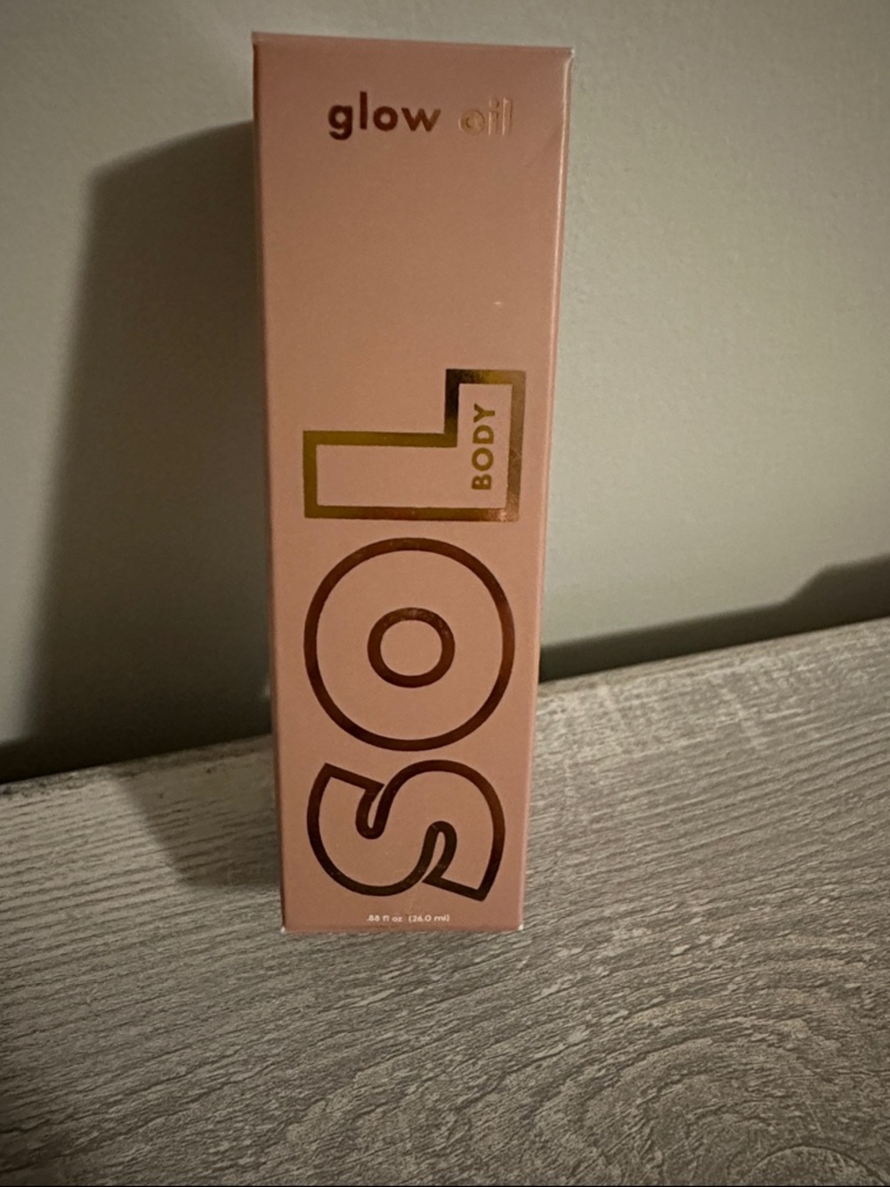 NWOT touch in SOL glow oil body - pink packaging with gold accents
